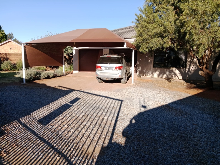 3 Bedroom Property for Sale in Kuruman Northern Cape